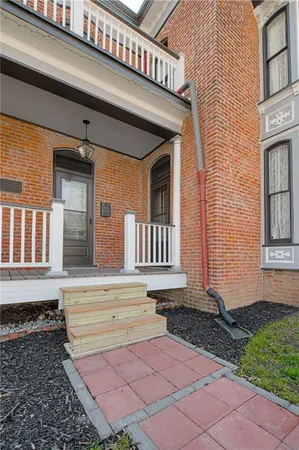 $579,000 | 225 Groom Street, Liberty, MO 64068