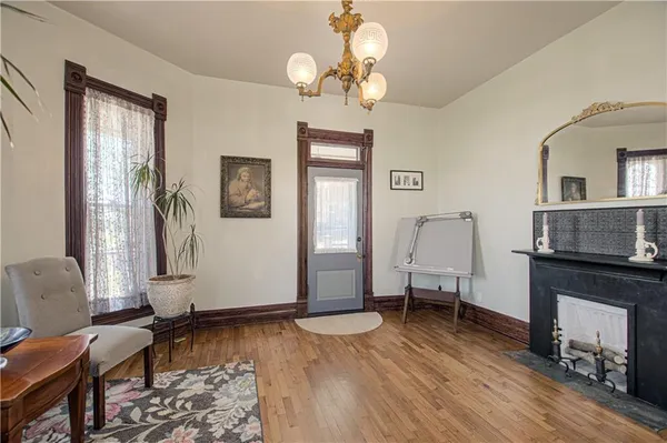 $579,000 | 225 Groom Street, Liberty, MO 64068