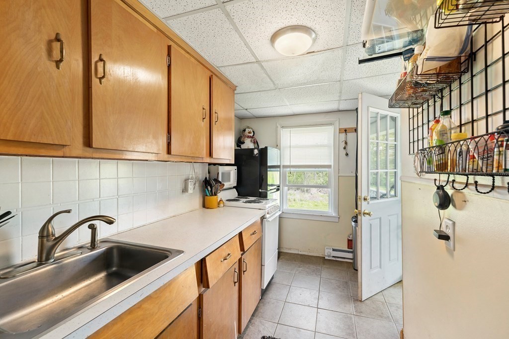 49 Longmeadow Road Taunton, MA 02780 - Photo 16 of 42 Gallery Image 16