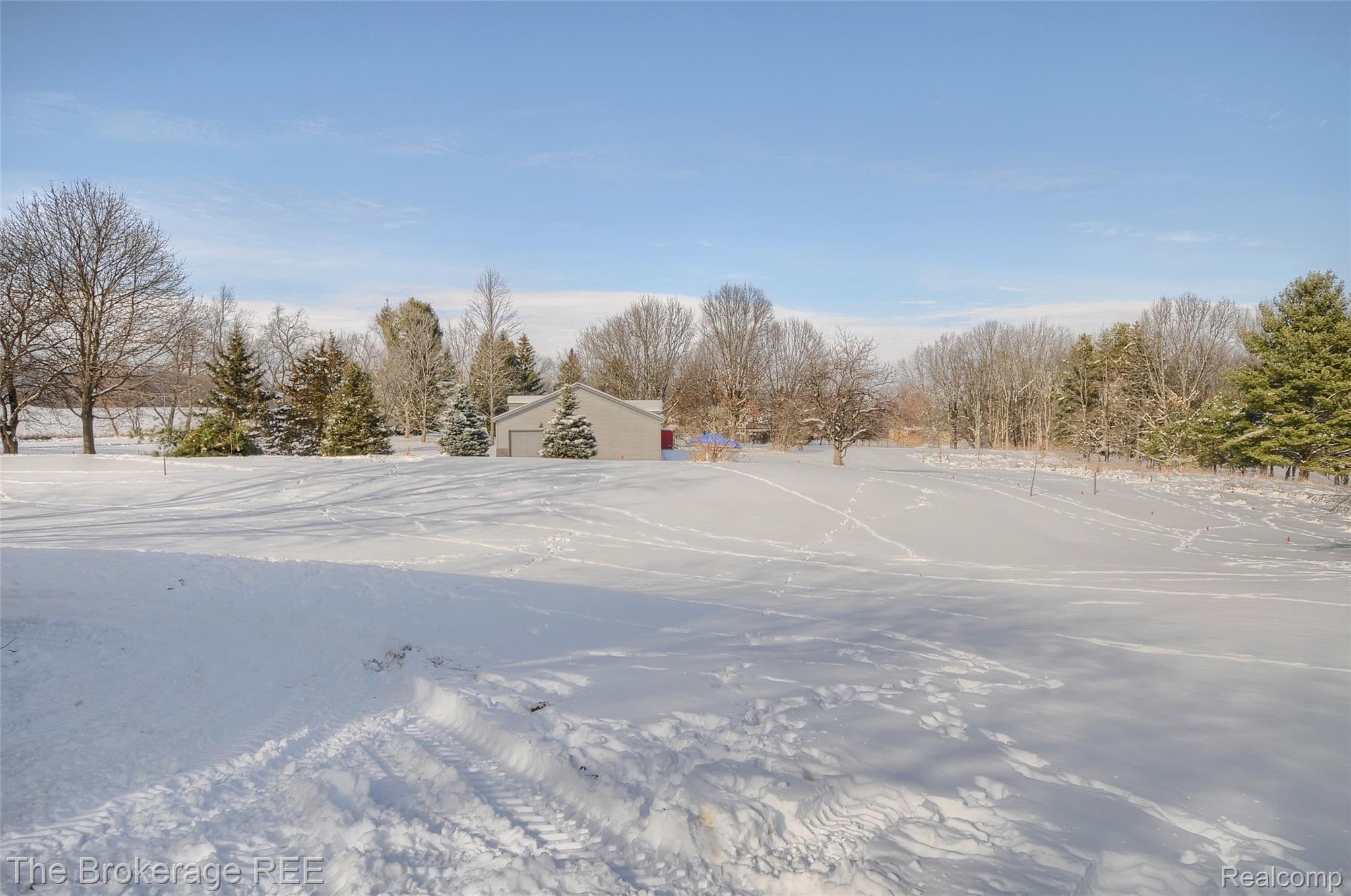 12295 Dunham Road Hartland, MI 48353 - Photo 6 of 29 DSC_8546-HDR(5).jpg