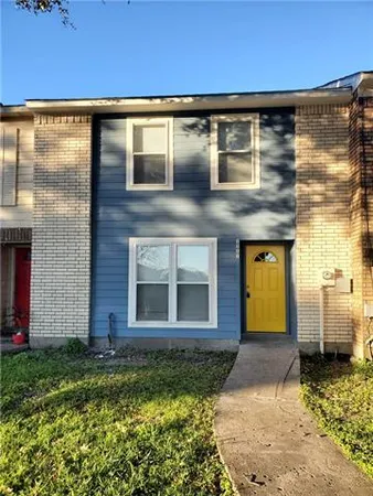 $1,800 | 2337 Park Pl Drive, Terrytown, LA 70056