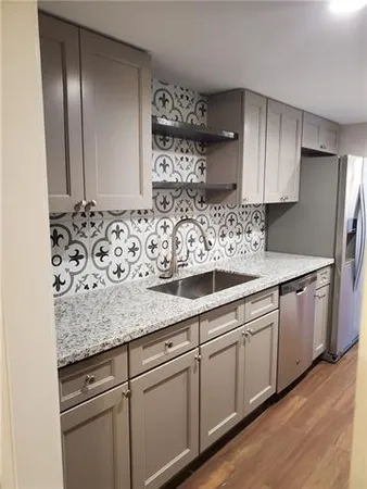 $1,800 | 2337 Park Pl Drive, Terrytown, LA 70056