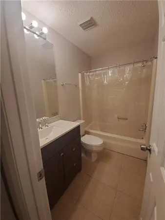 $1,800 | 2337 Park Pl Drive, Terrytown, LA 70056