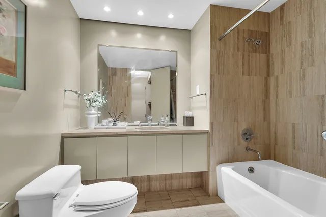 $2,500,000 | 15 West 53rd Street, Unit 12CJ | Midtown Central