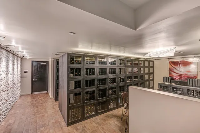 $2,500,000 | 15 West 53rd Street, Unit 12CJ | Midtown Central