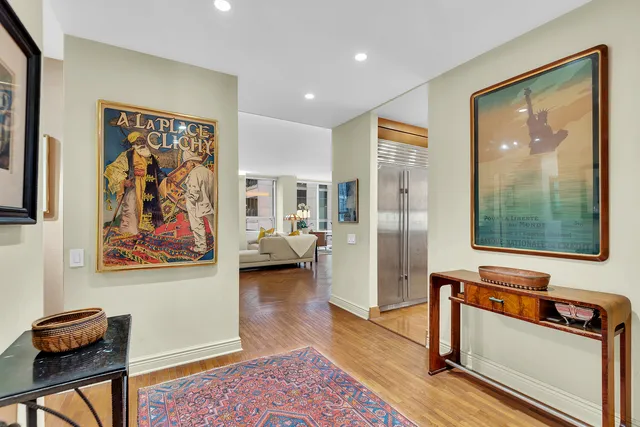 $2,500,000 | 15 West 53rd Street, Unit 12CJ | Midtown Central