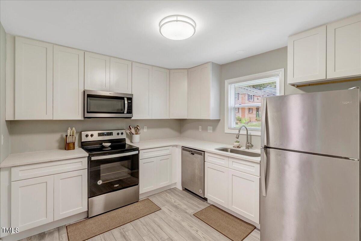 6437 New Market Way Raleigh, NC 27615 - Photo 1 of 28 05-DSC02077