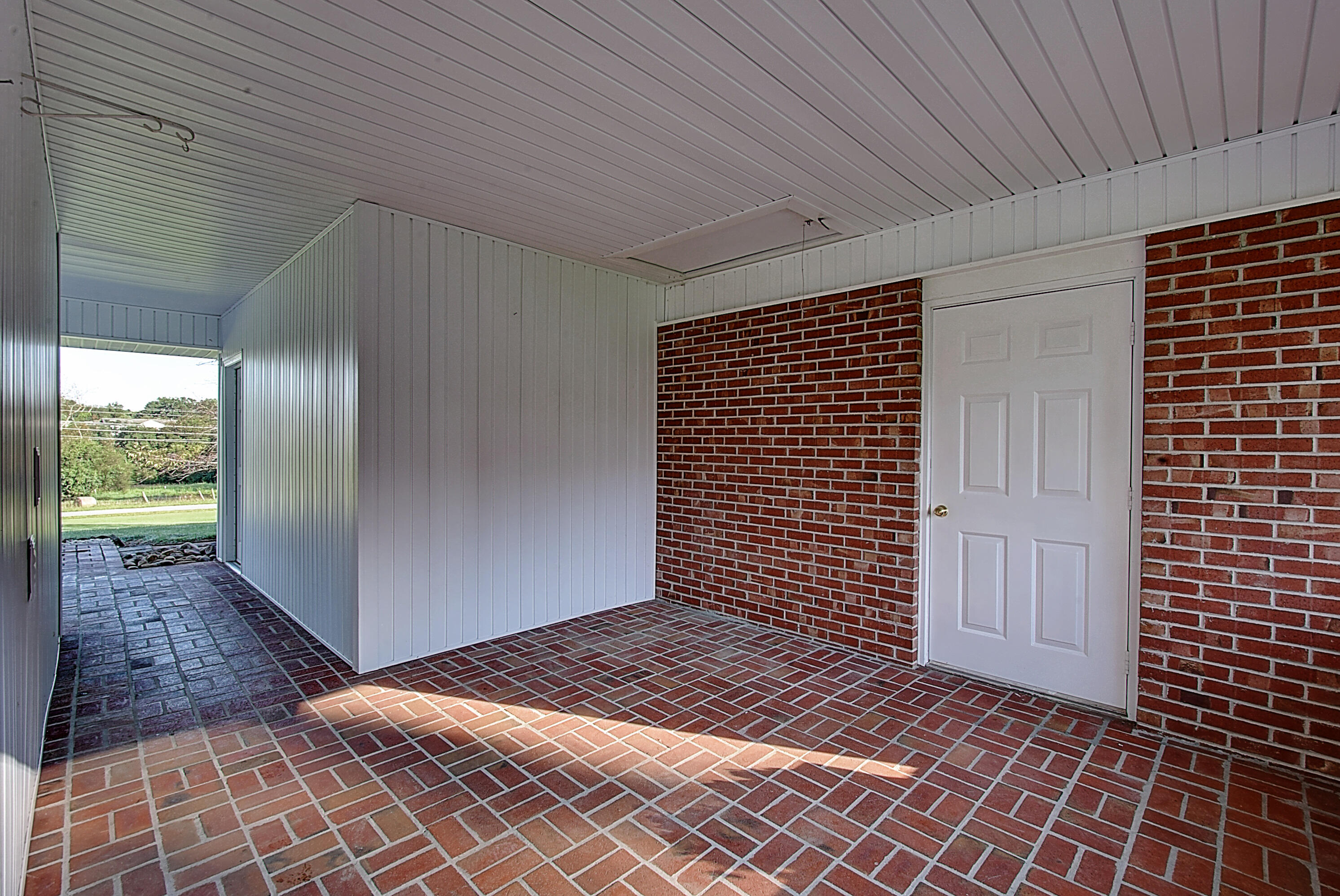 120 Jaynes Road Johnson City, TN 37601 - Photo 6 of 39 DSC_0460And8more1