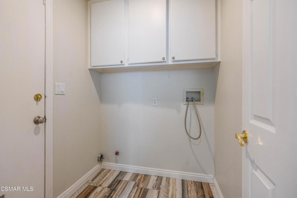 1880 Winterdew Avenue Simi Valley, CA 93065 - Photo 34 of 57