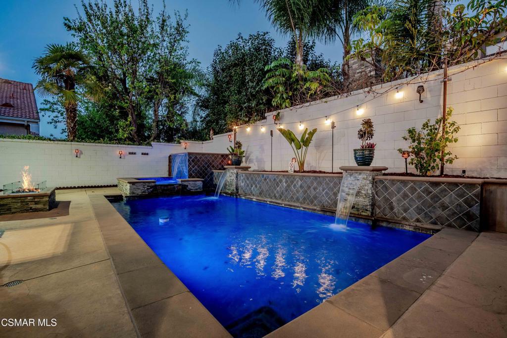 1880 Winterdew Avenue Simi Valley, CA 93065 - Photo 38 of 57