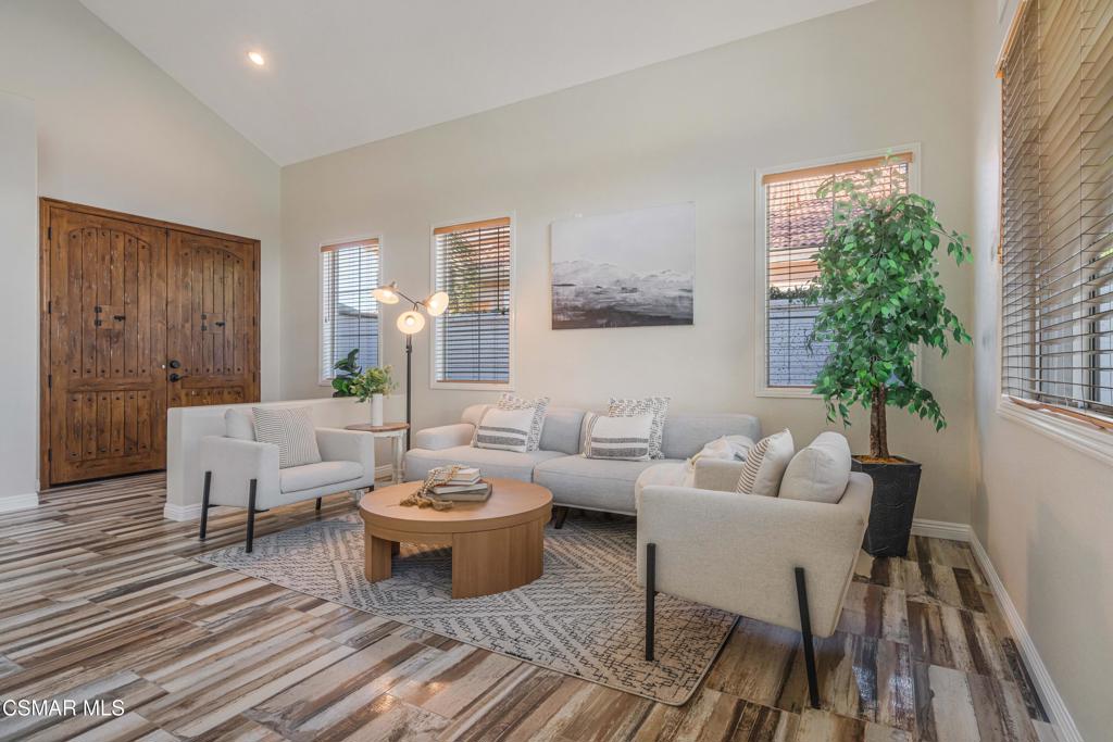 1880 Winterdew Avenue Simi Valley, CA 93065 - Photo 4 of 57