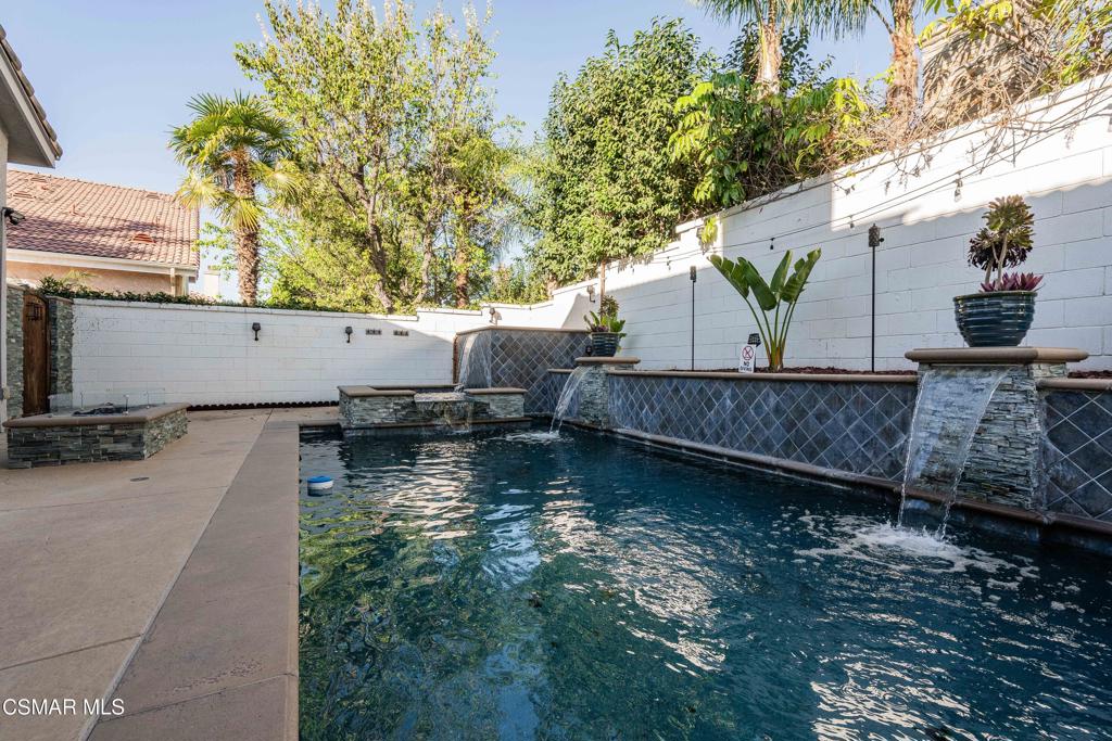 1880 Winterdew Avenue Simi Valley, CA 93065 - Photo 46 of 57