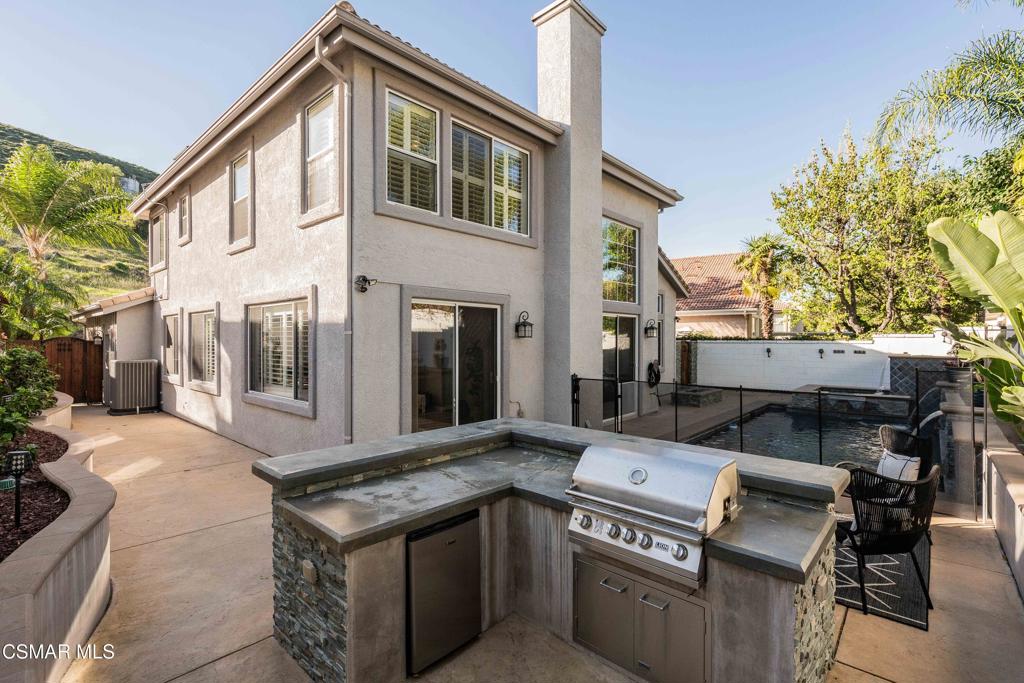 1880 Winterdew Avenue Simi Valley, CA 93065 - Photo 49 of 57