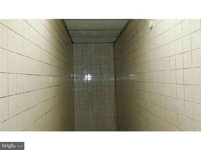 $1,500 | 6840 West Chester Pike, Upper Darby, PA 19082