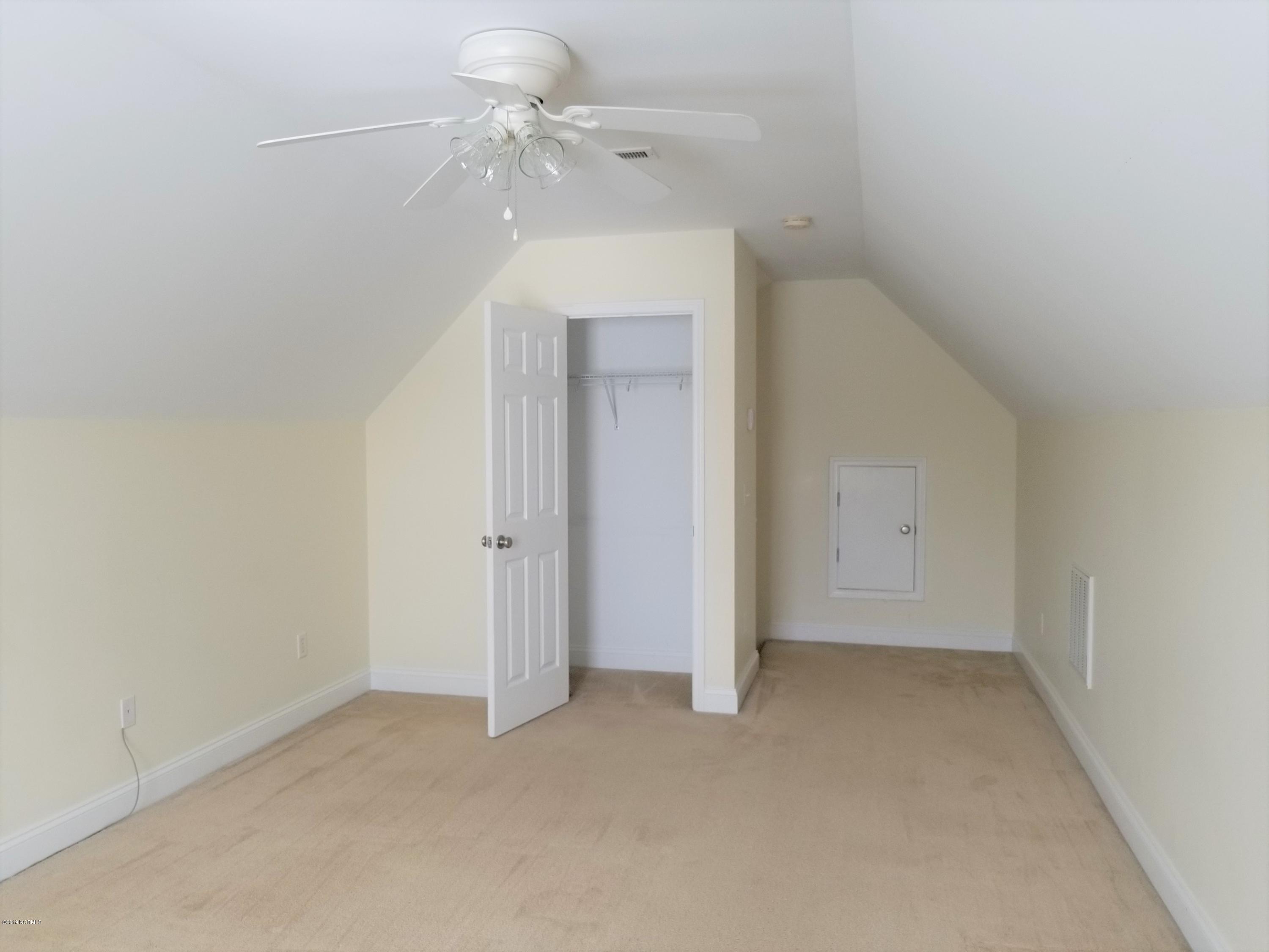 4388 Frying Pan Road Southeast Southport, NC 28461 - Photo 14 of 38 Huge Bonus With Closet