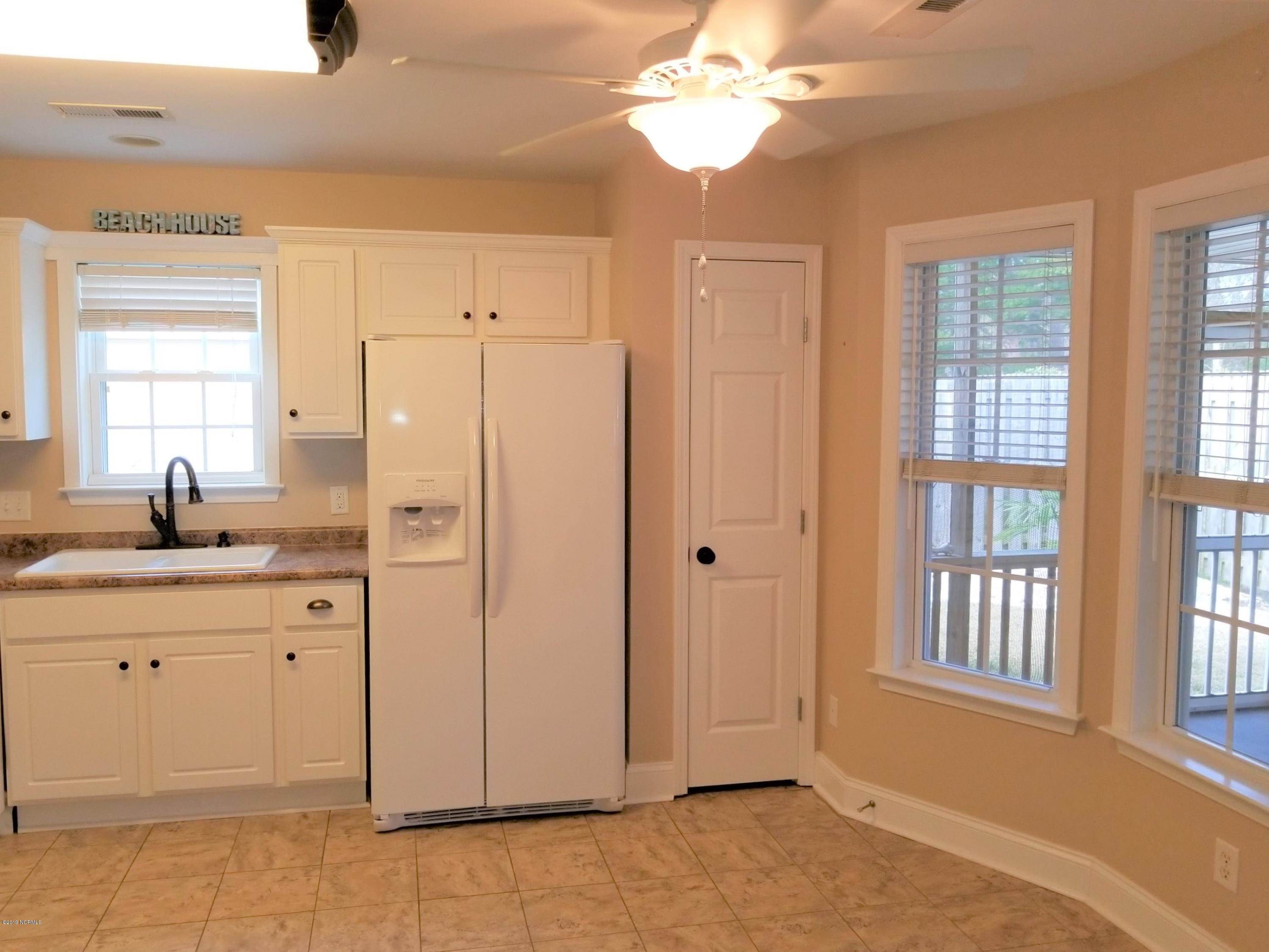 4388 Frying Pan Road Southeast Southport, NC 28461 - Photo 6 of 38 Open and Bright Area