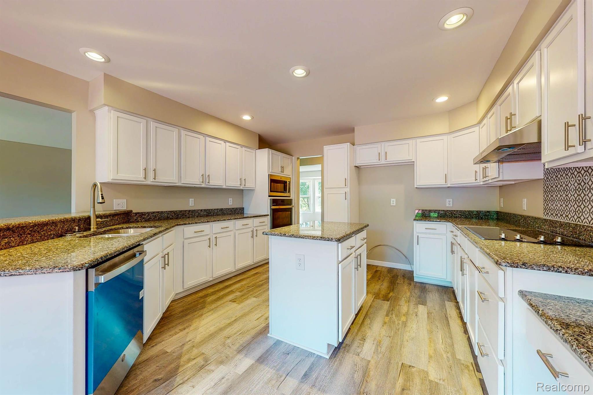 6939 Sanford Road Howell, MI 48855 - Photo 12 of 45 Gallery Image 12