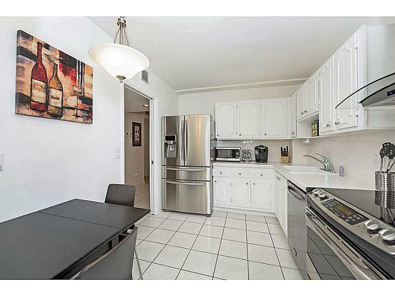 3150 North Course Lane, Unit 206 Pompano Beach, FL 33069 - Photo 6 of 23 Exterior Front.
