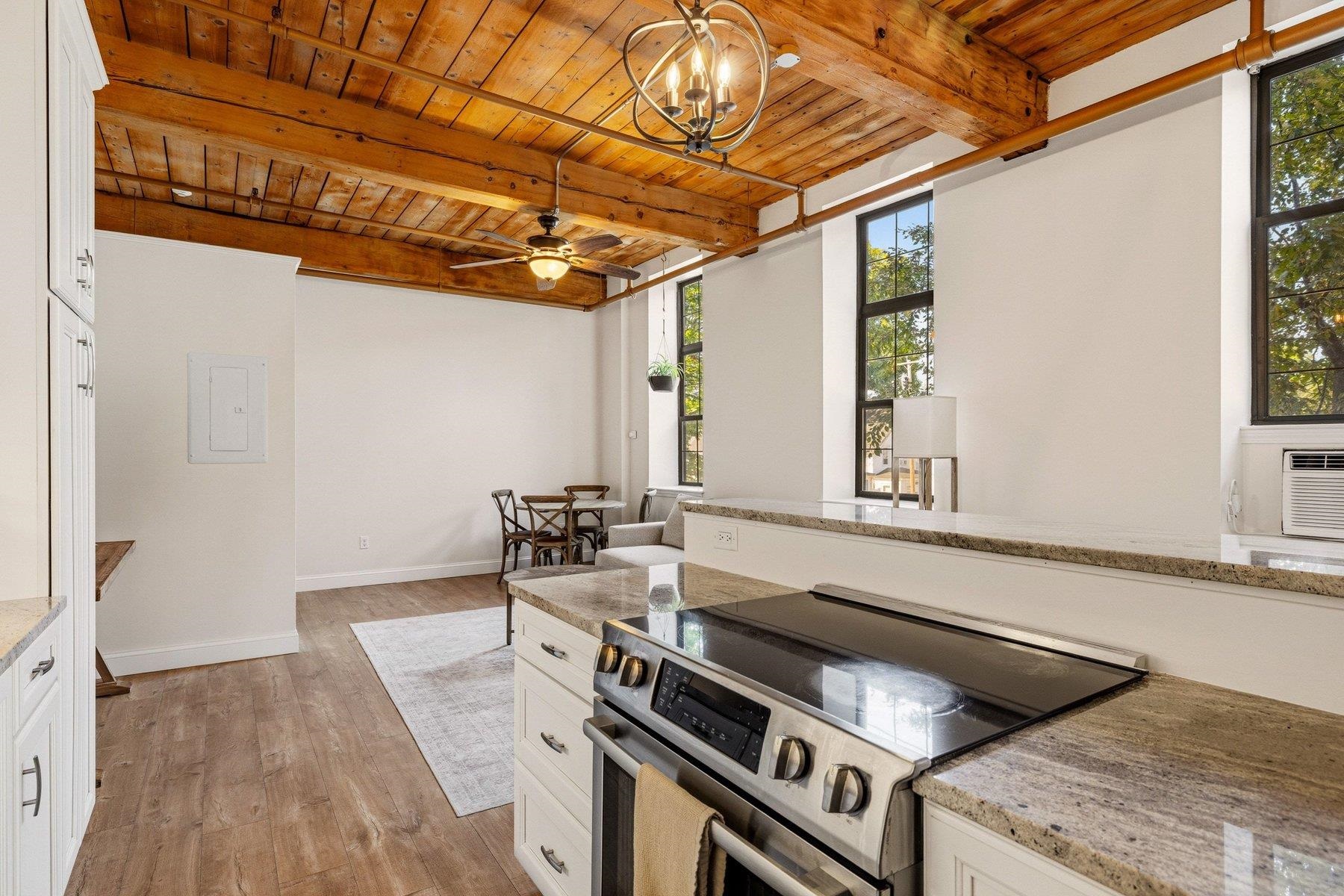 156 Front Street, Unit 217 Exeter, NH 03833 - Photo 10 of 30 Gallery Image 10