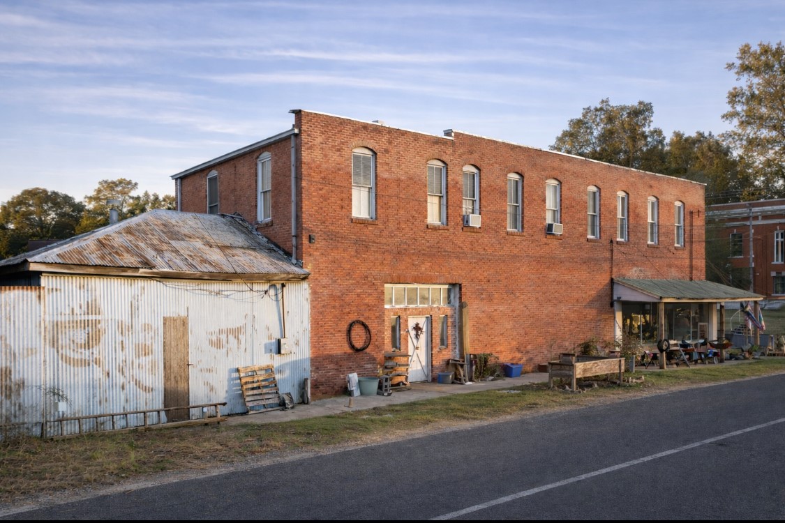 100 East Second Street Groveton, TX 75845 - Photo 4 of 9 a front view of a house with a yard