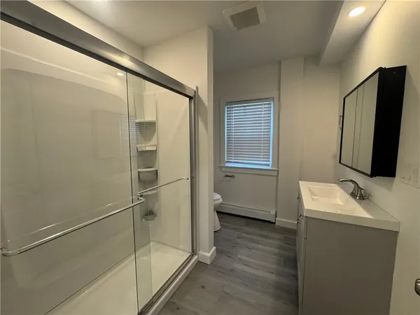 $2,800 | 591 Main Street, Warren, RI 02885