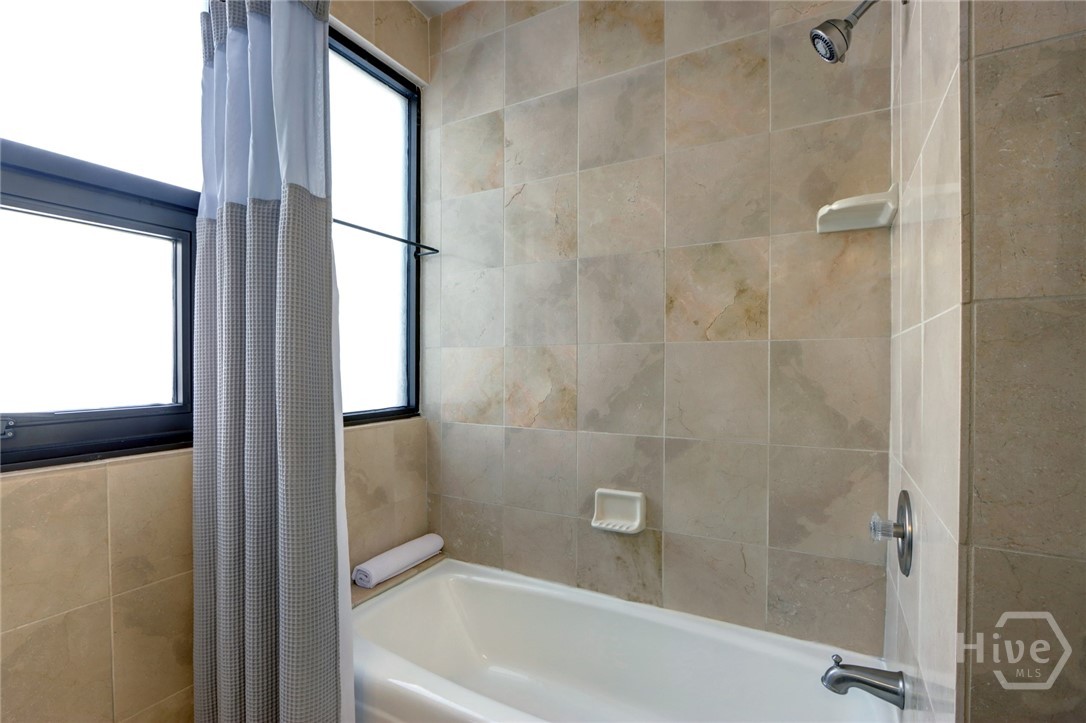220 East State Street Savannah, GA 31401 - Photo 40 of 74