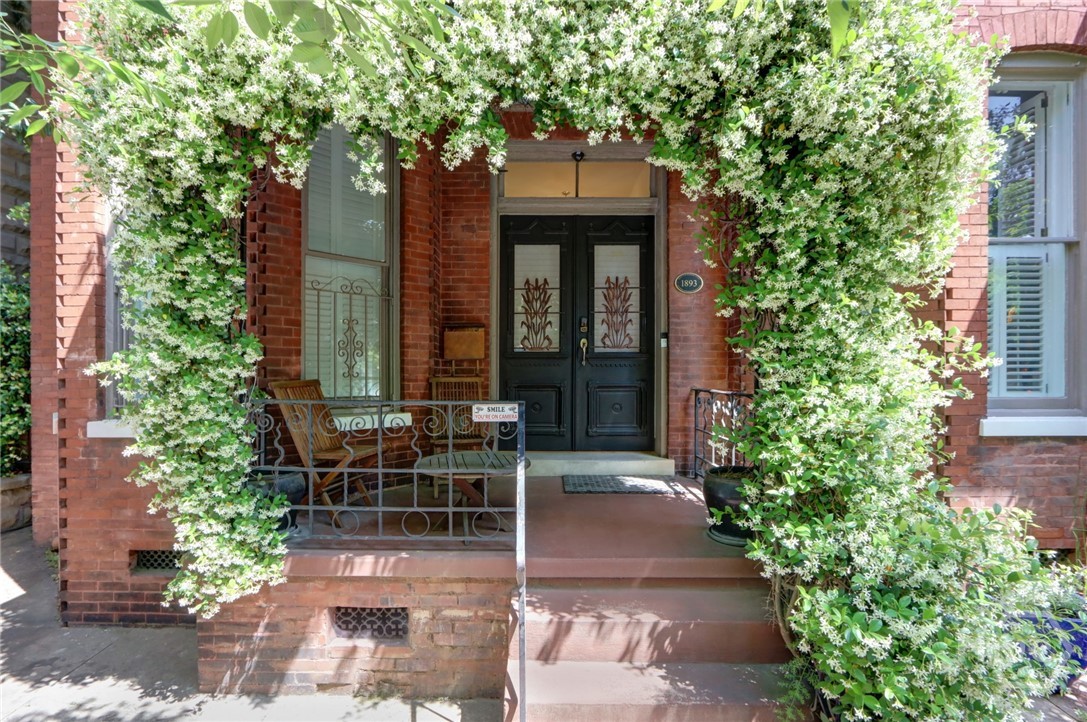 220 East State Street Savannah, GA 31401 - Photo 4 of 74