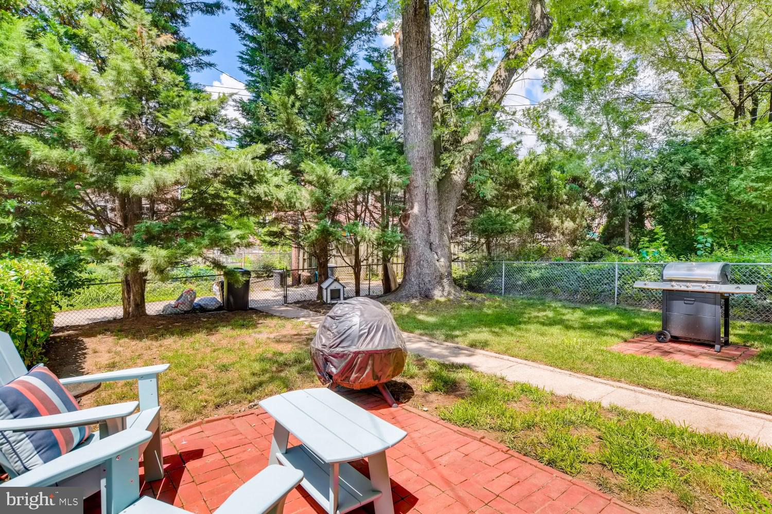210 Brandon Road Baltimore, MD 21212 - Photo 29 of 30 Brick Patio