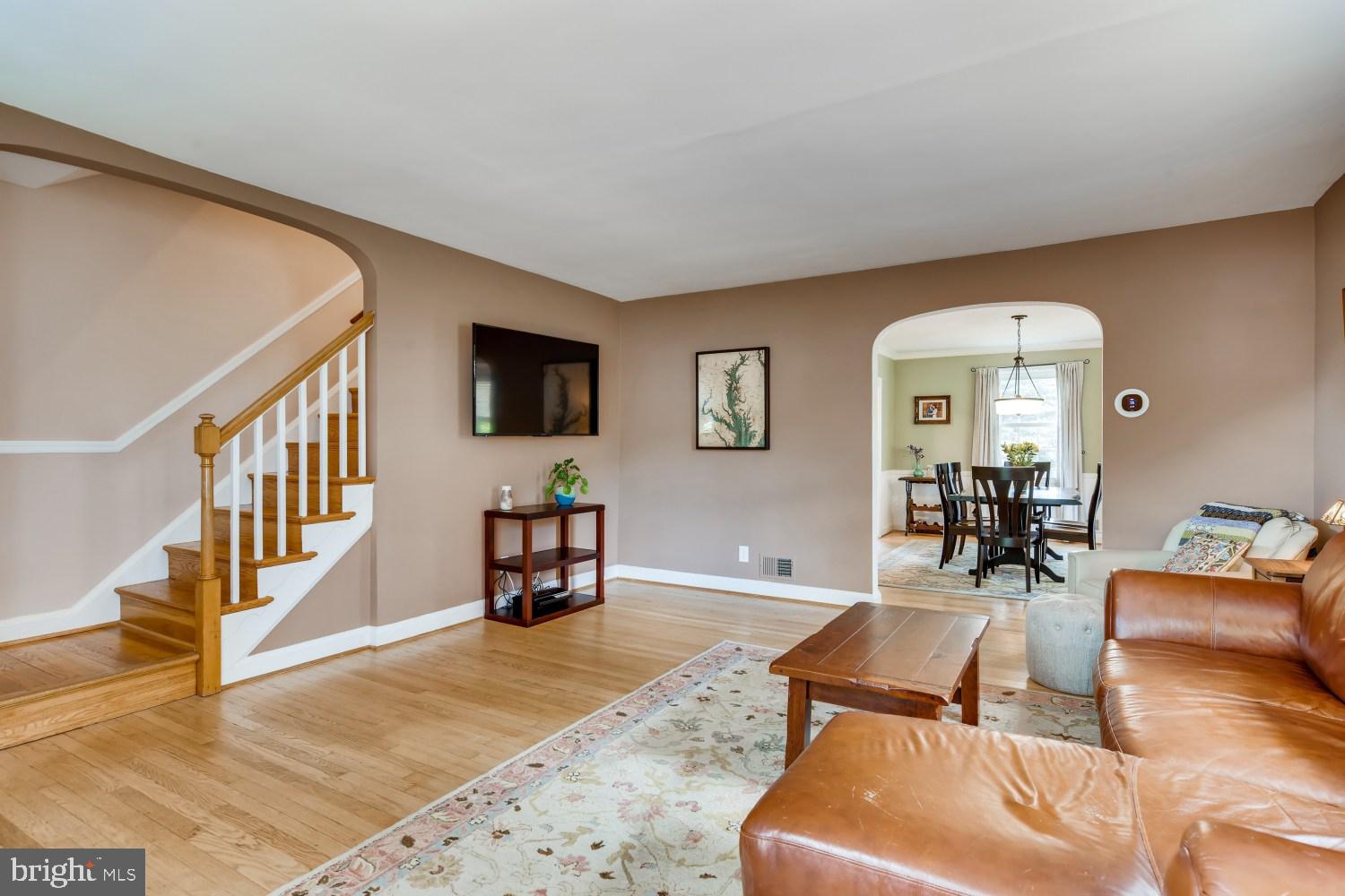 210 Brandon Road Baltimore, MD 21212 - Photo 4 of 30 Welcome Home!
