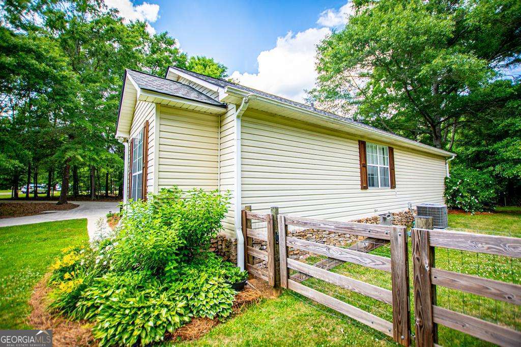 2 Pine Hill Drive Ranburne, AL 36273 - Photo 72 of 91 a view of a house with backyard and a garden
