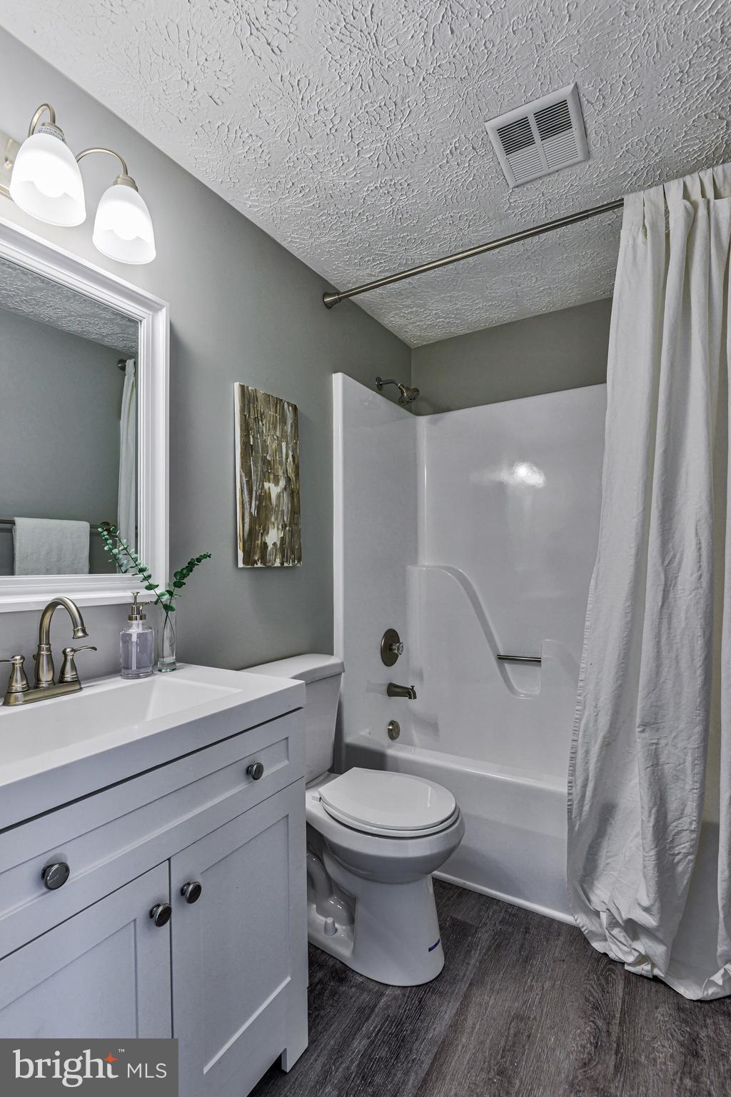 12 Yew Road Baltimore, MD 21221 - Photo 20 of 42 Full BA main level