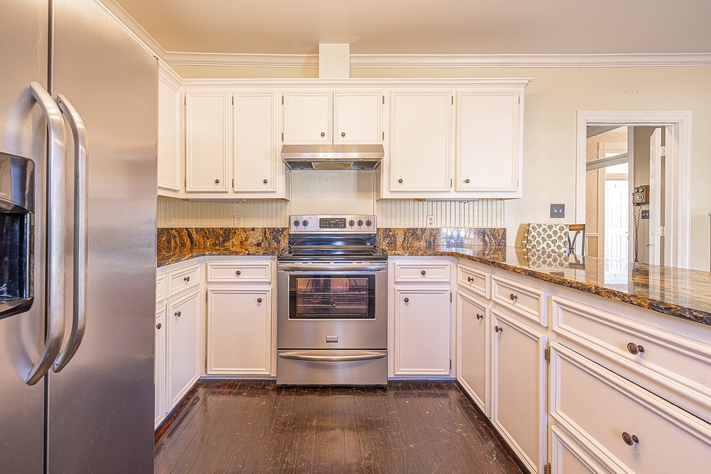 809 Milam Street Columbus, TX 78934 - Photo 10 of 30