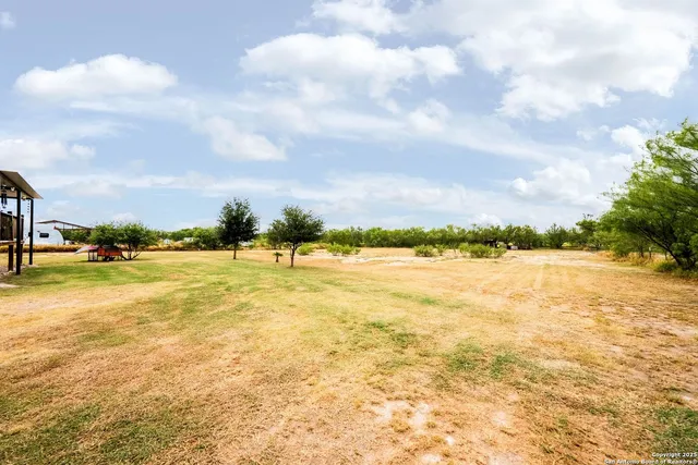 $255,000 | 380 Martin Avenue, Carrizo Springs, TX 78834