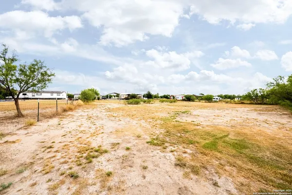 $245,000 | 380 Martin Avenue, Carrizo Springs, TX 78834