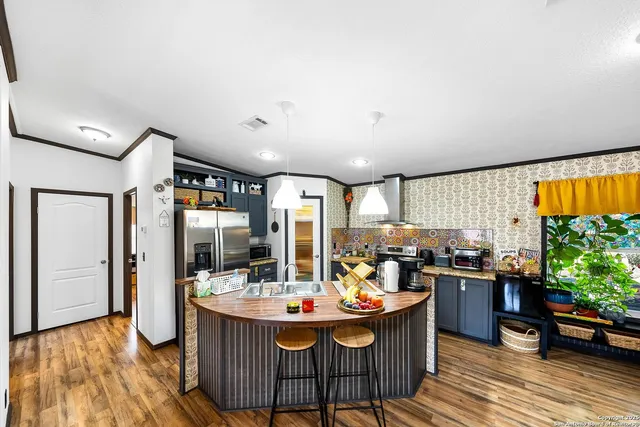 $255,000 | 380 Martin Avenue, Carrizo Springs, TX 78834