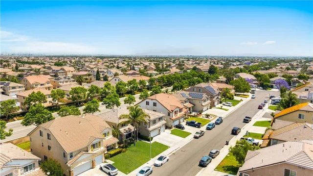 $1,088,000 | 13894 Blue Ribbon Lane, Eastvale, CA 92880