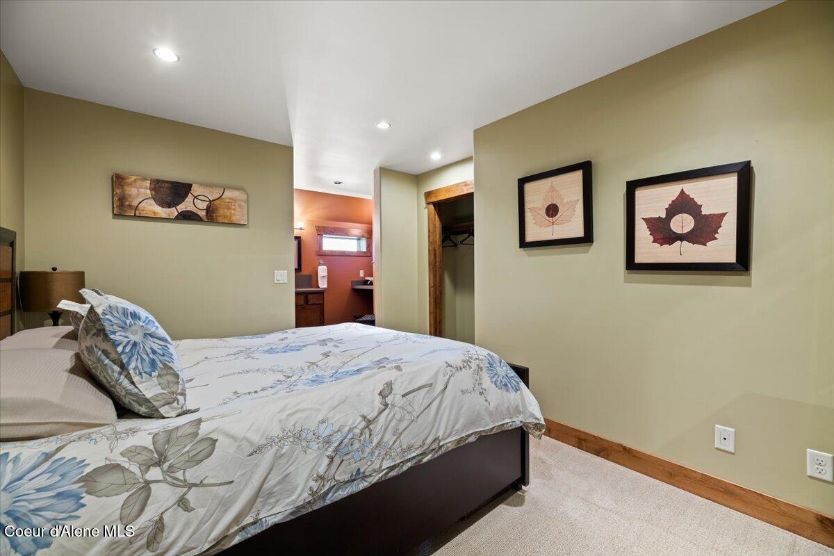 40 Vacation Court, Unit 3 Coolin, ID 83821 - Photo 5 of 11 Condo 3 Master 2