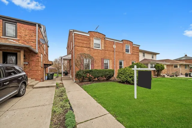 $189,000 | 429 Geneva Avenue, Bellwood, IL 60104