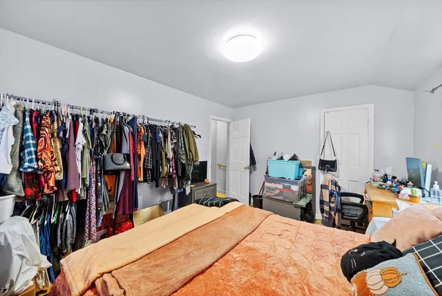 $189,000 | 429 Geneva Avenue, Bellwood, IL 60104