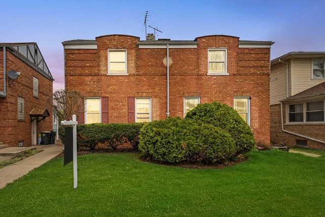 $189,000 | 429 Geneva Avenue, Bellwood, IL 60104