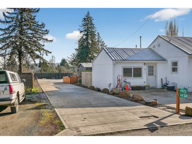 $350,000 | 826 Southwest Cherry Street, Willamina, OR 97396