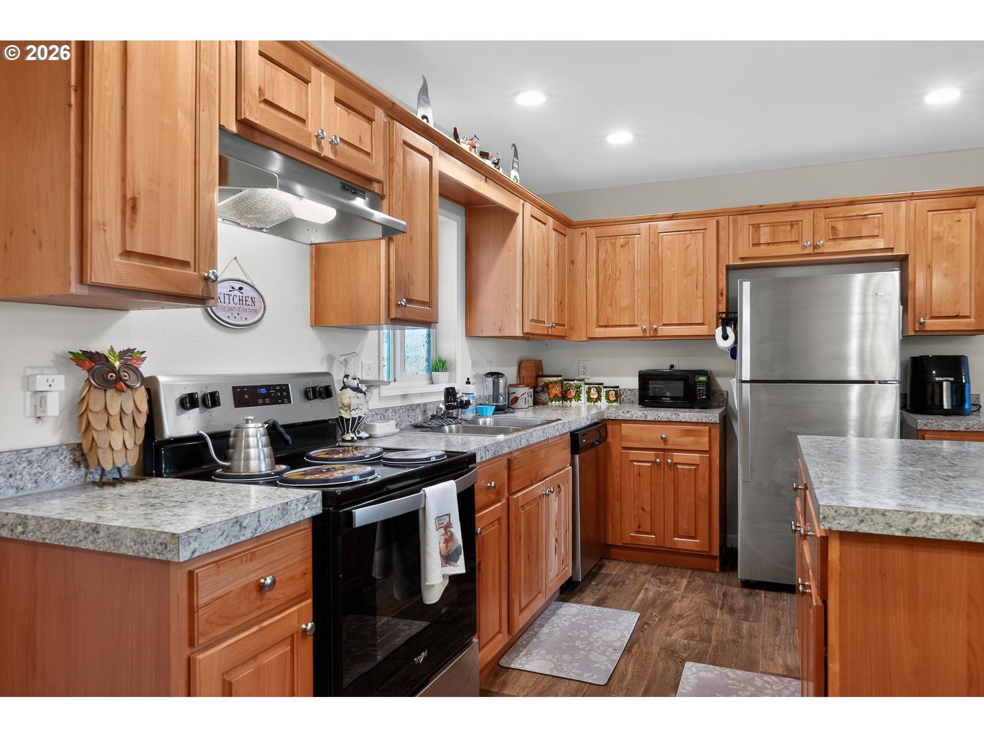 826 Southwest Cherry Street Willamina, OR 97396 - Photo 8 of 24