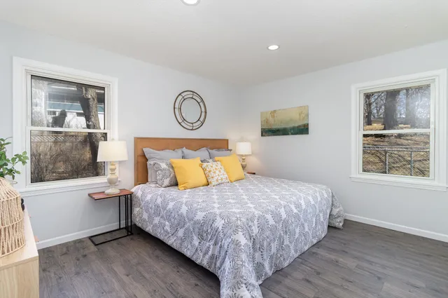 $2,600 | 11509 Palmer Road, Bloomington, MN 55437