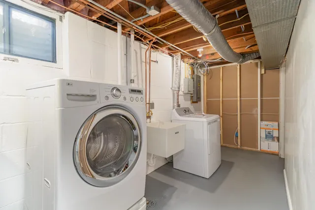 $2,600 | 11509 Palmer Road, Bloomington, MN 55437