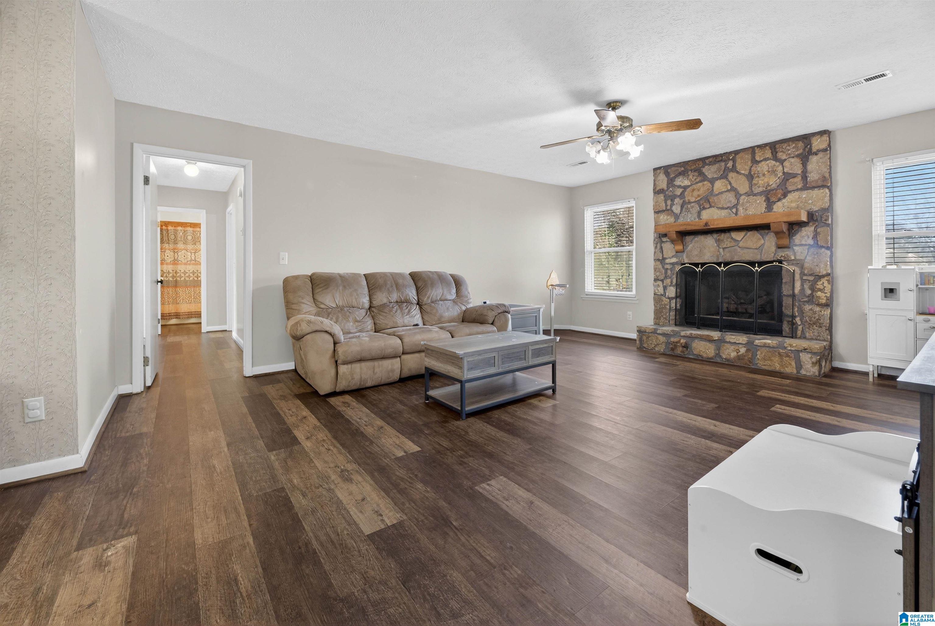 1501 Pebble Lane Weaver, AL 36277 - Photo 7 of 29