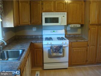 9218 Laramie Road Philadelphia, PA 19115 - Photo 4 of 12 Kitchen