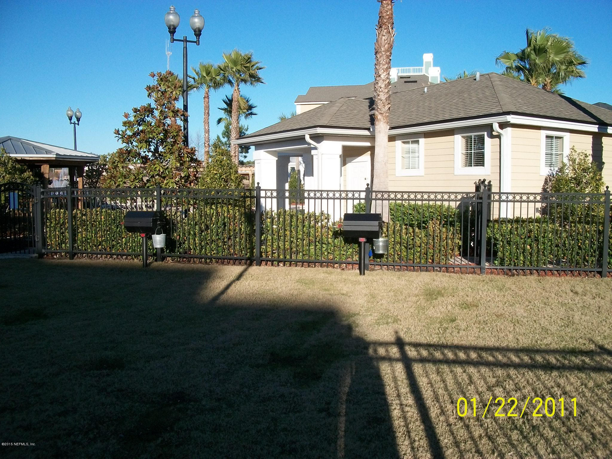 8550 Touchton Road, Unit 616 Jacksonville, FL 32216 - Photo 72 of 77 GRILLING AREA - SOUTH POOL