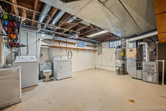 $394,500 | 412 Richards Street, Geneva, IL 60134