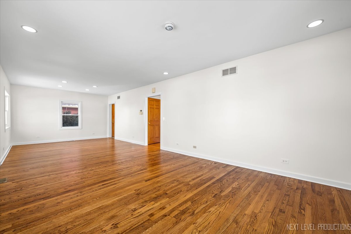 412 Richards Street Geneva, IL 60134 - Photo 4 of 25