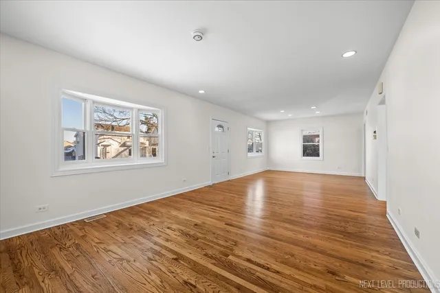 $394,500 | 412 Richards Street, Geneva, IL 60134